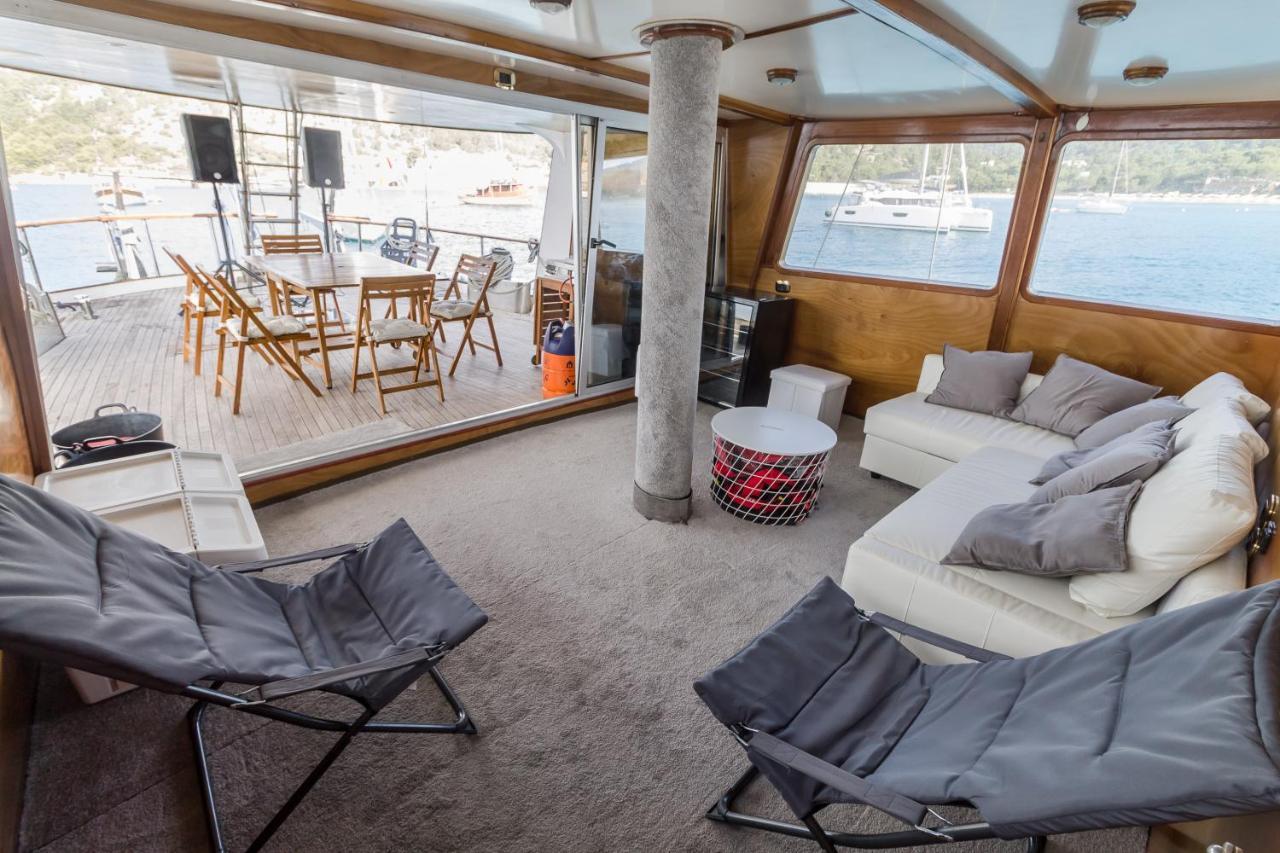 Spacious Yacht Center 5 Barcellona